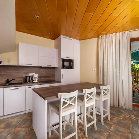 Polgar By Interhome شقة Balatonmáriafürdő